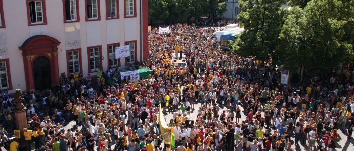 Besetzung der Neuen Uni